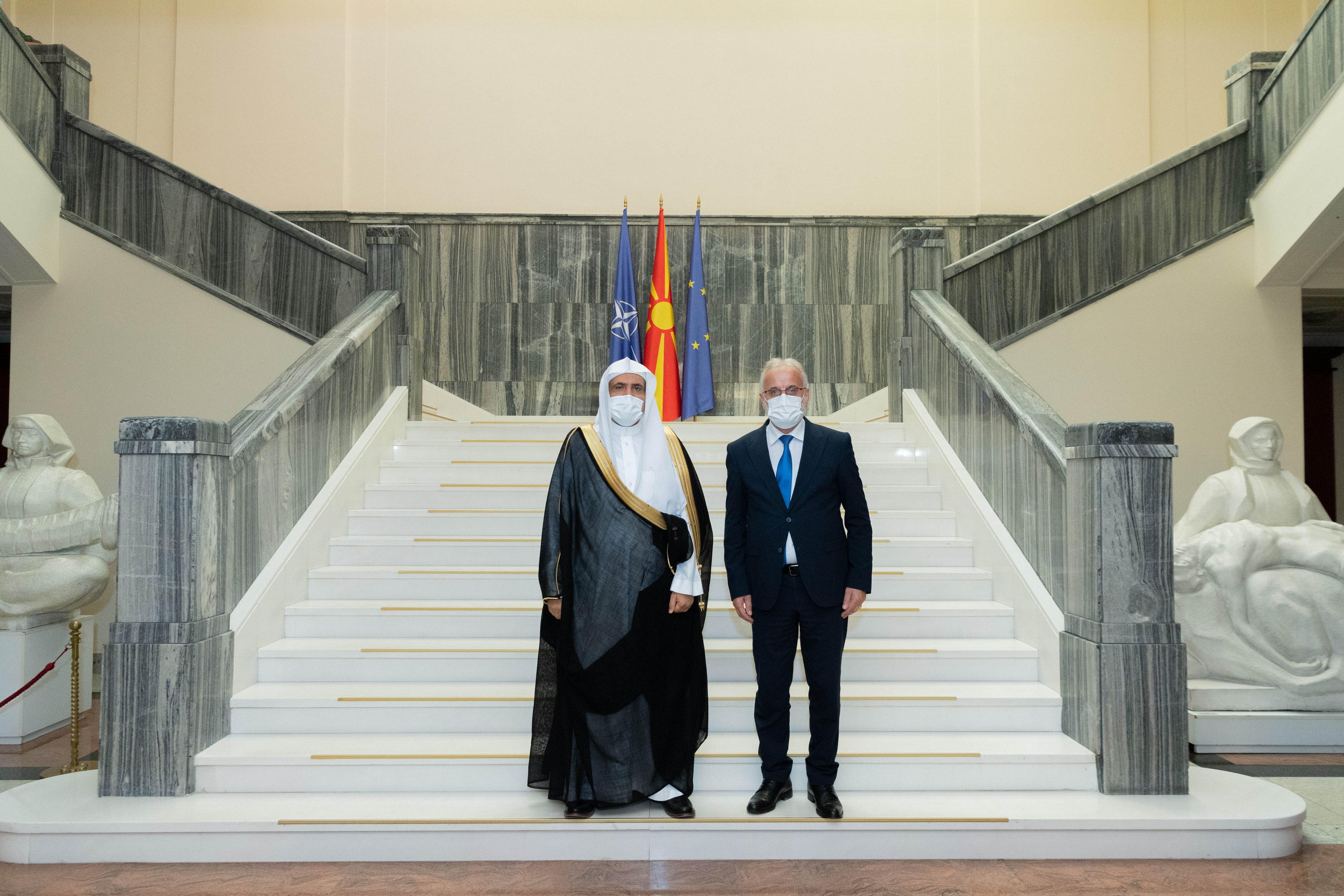 ‏استقبل معالي رئيس البرلمان في مقدونيا الشمالية د. تالات شافيري اليوم معالي الشيخ د. محمد العيسى‬⁩ الذي رحّب به في مقر البرلمان