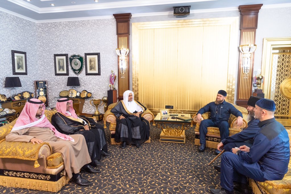 HE Dr. Mohammad Alissa visited Chechnya where he was welcomed by the Head of the Chechen Republic. The Muslim World League participated in the opening ceremony of what is now the largest mosque in Europe.