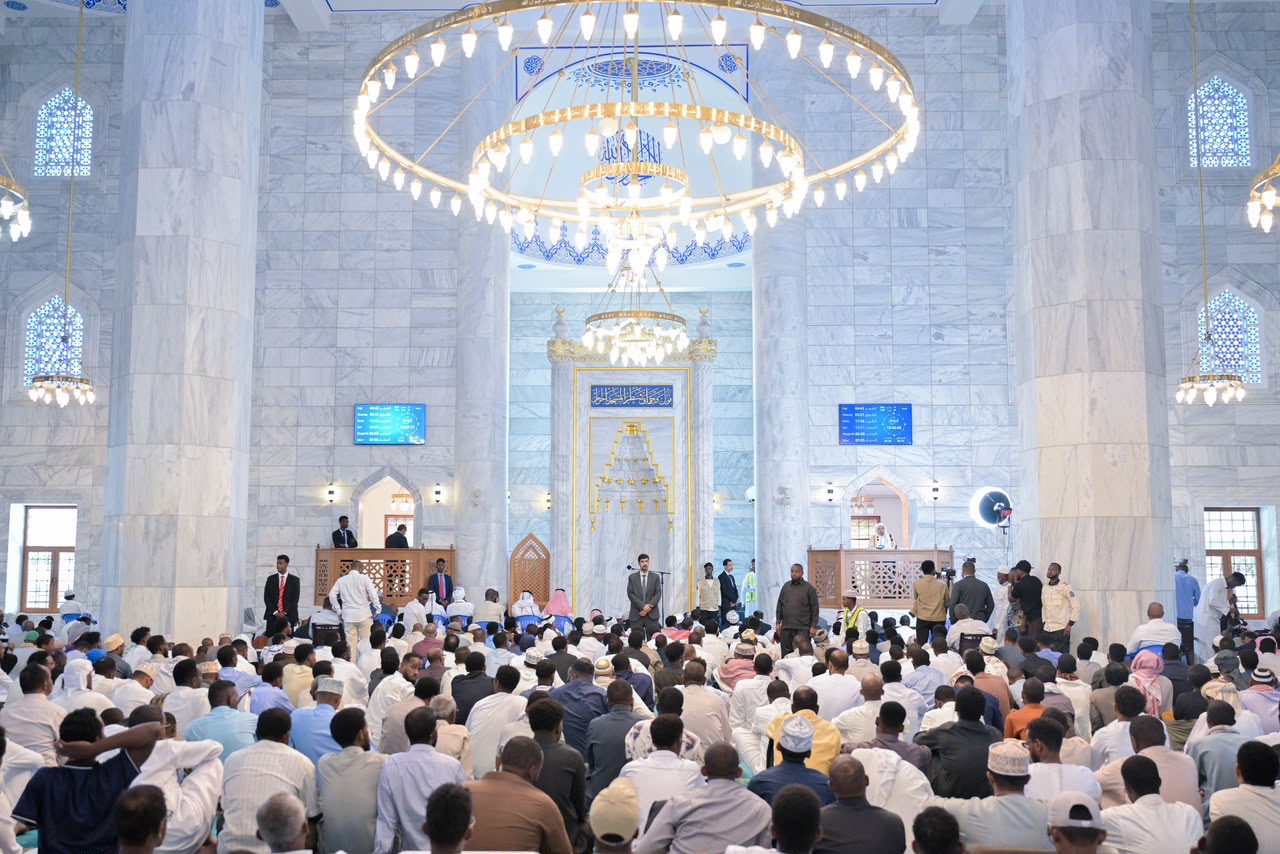 The Secretary-General of the Muslim World League (MWL) Delivers Friday Sermon and Leads the Prayer at the Grand Mosque in the Somali Capital