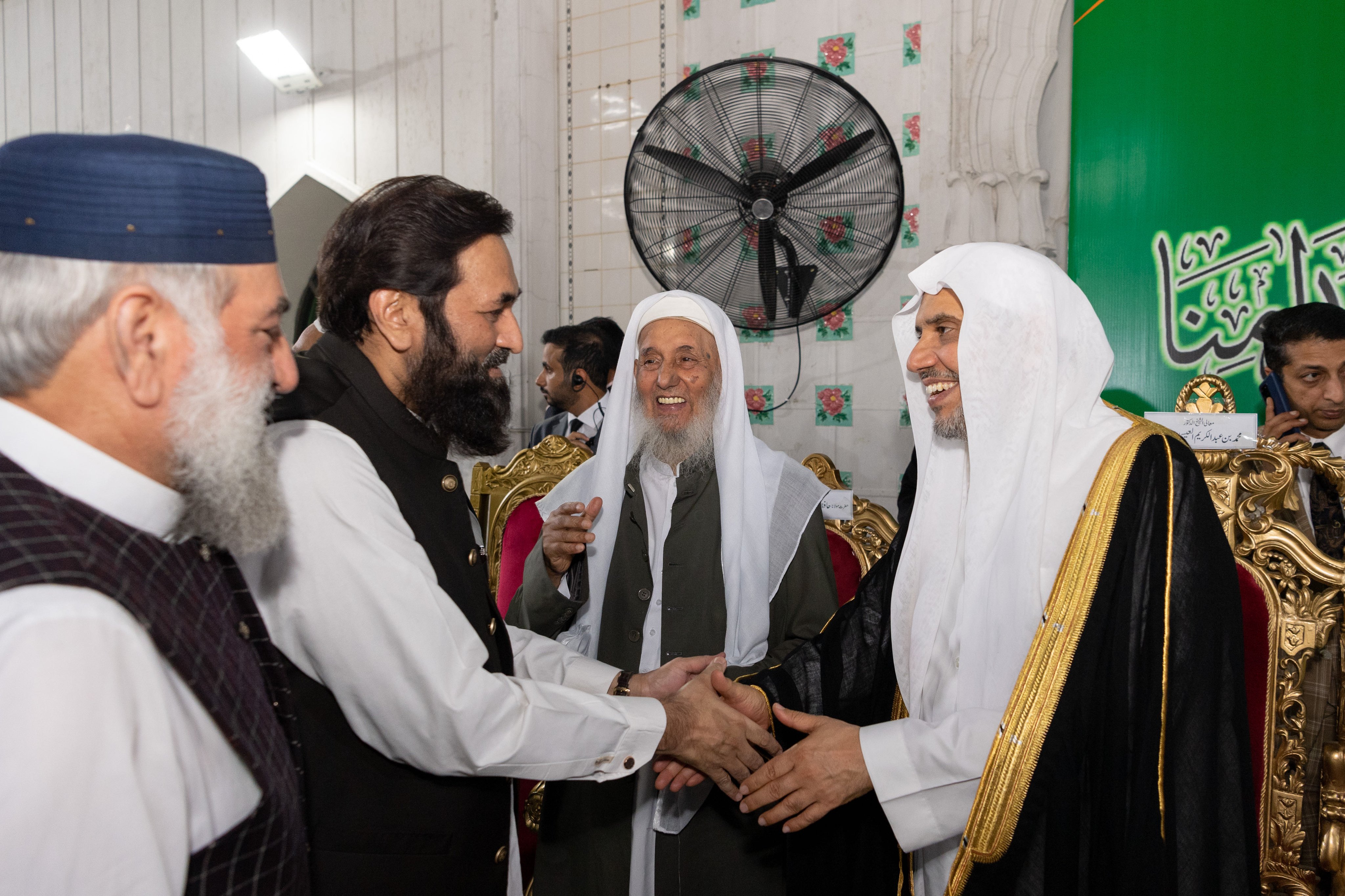 Muslim World League Secretary General and Chairman of the Organization of Muslim Scholars, Sheikh Dr. Mohammed Al-Issa lectures at Ashrafieh University in Lahore, Pakistan.