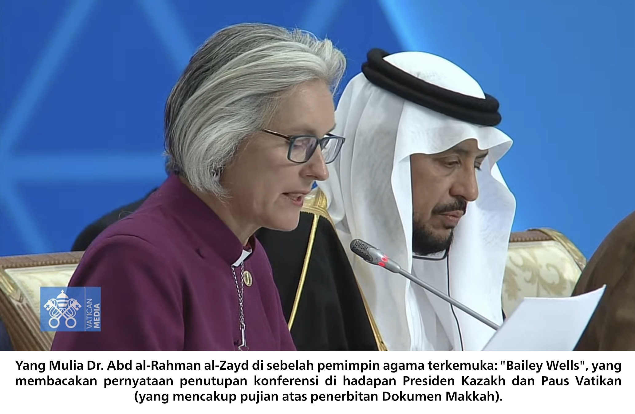 Perwakilan LMD pada Konferensi Pemimpin Agama di Kazakhstan, Yang Mulia Dr. Abdulrahman Al-Zayd, bertemu dengan para pemimpin Kazakh dan tokoh-tokoh agama. Pemimpin agama terkemuka, Bailey Wells, menyampaikan pernyataan akhir konferensi dan memuji penerbitan DokumenMakkah.