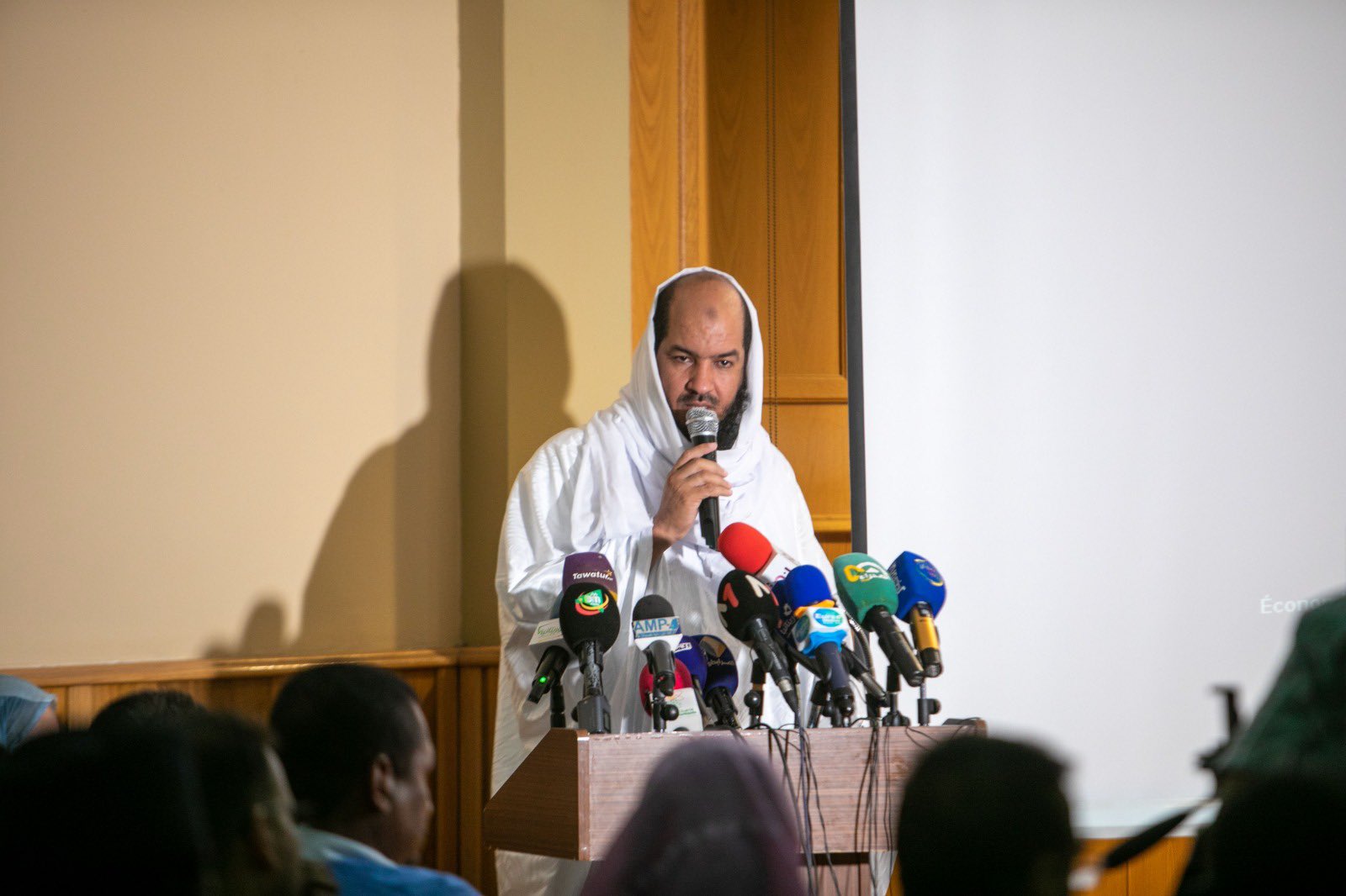 انعقاد الندوة الدولية لـ ⁧‫وثيقة مكة المكرمة‬⁩ في دورتها الثالثة بالعاصمة الموريتانية نواكشوط، تحت عنوان: "الأثر القانوني والحقوقي لوثيقة مكة المكرمة"، بحضورٍ نخبويٍّ من كبار العلماء والمفكرين وأعضاء الحكومة وممثلي السلك الدبلوماسي، وبمشاركة ضيوفٍ قادمين من مالي