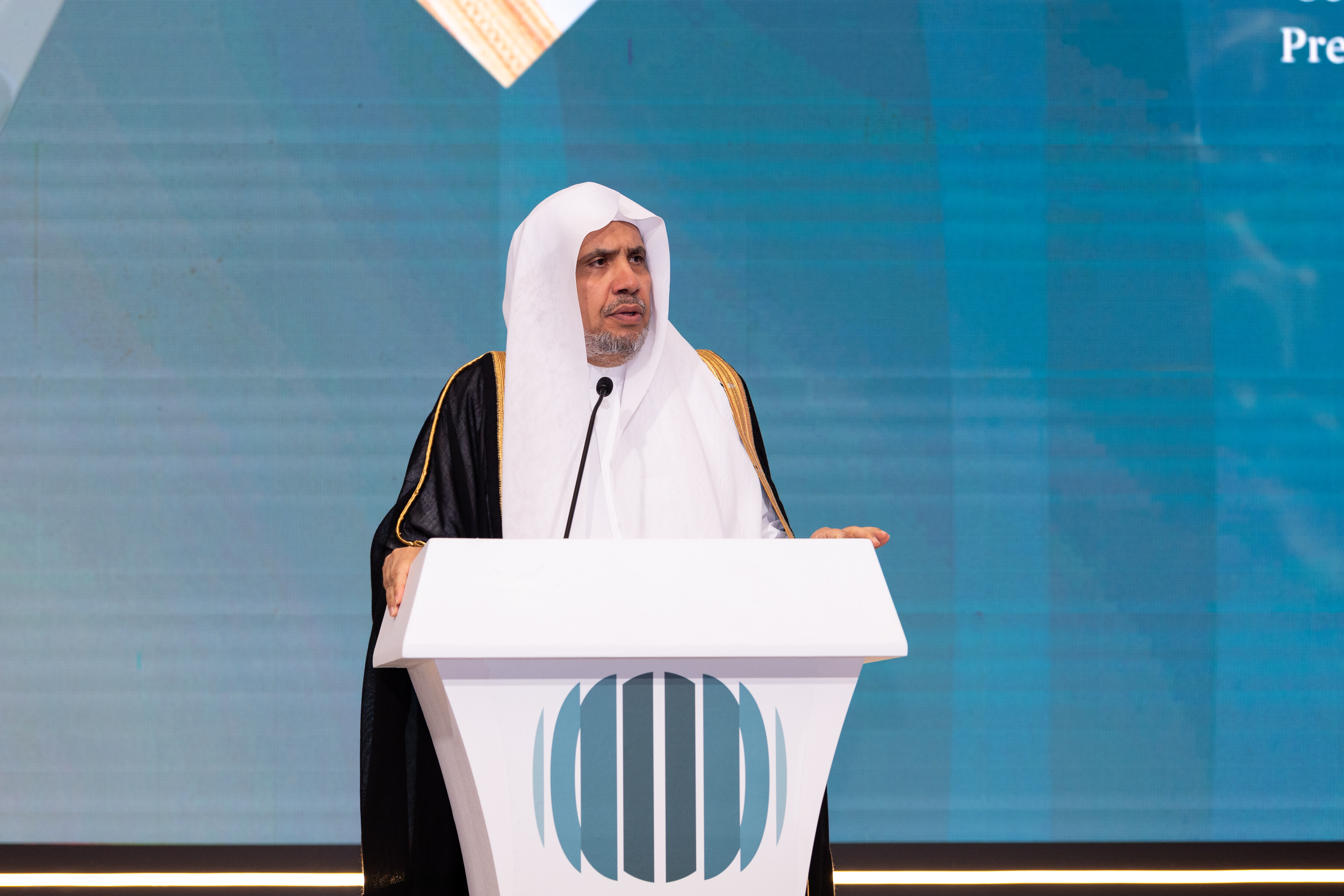 La Ligue islamique mondiale rassemble l'Union des agences de presse islamiques, ainsi que les agences de presse internationales les plus importantes pour le forum international : « Les médias et leur rôle dans l'entretien de la haine et de la violence : les risques de désinformation et de partialité ».