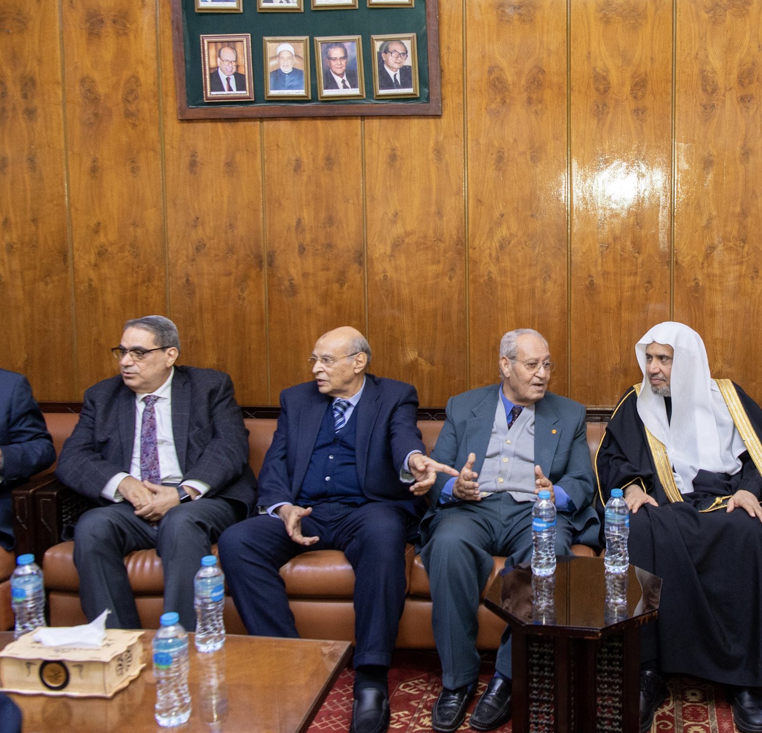 Lors de sa visite officielle en Égypte, cheikh Mohammed Al-Issa, Secrétaire général de la Ligue islamique mondiale a été accueilli par l'Académie de la langue arabe au Caire.