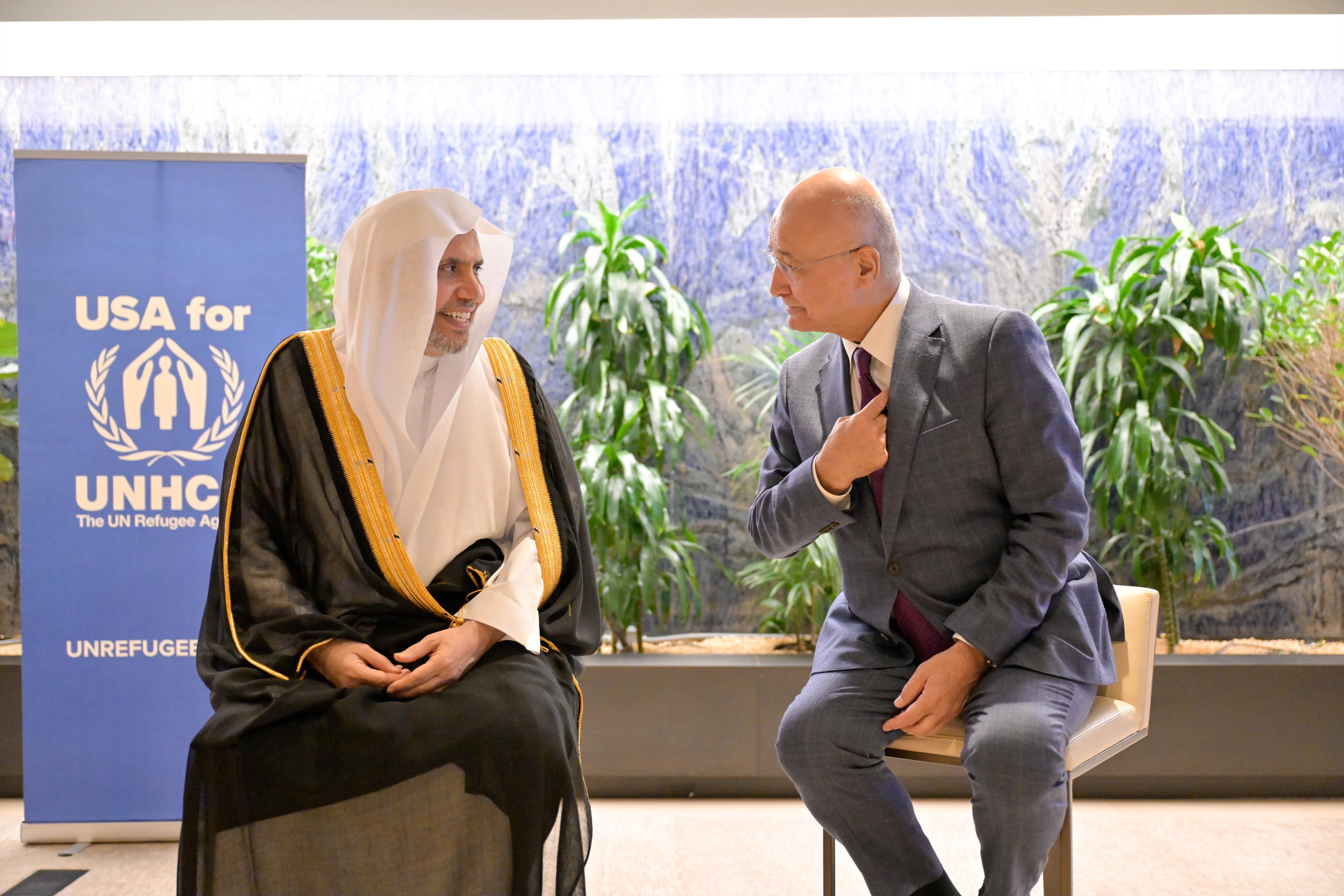 الأمين العام لرابطة العالم الإسلامي يلقي الكلمة الافتتاحية لفعالية مفوَّضية شؤون اللاجئين للدورة "٨١" للجمعية العامّة بالأمم المتحدة بنيويورك