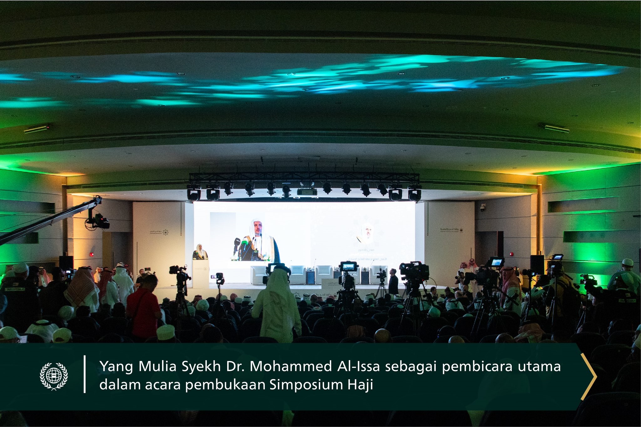 Yang Mulia Sekretaris Jenderal LMD, Ketua Asosiasi Ulama Muslim, Syekh Dr. Mohammed Alissa berpartisipasi dalam sesi pembukaan peluncuran Simposium Haji pada sesi ke-48, yang diadakan di Makkah