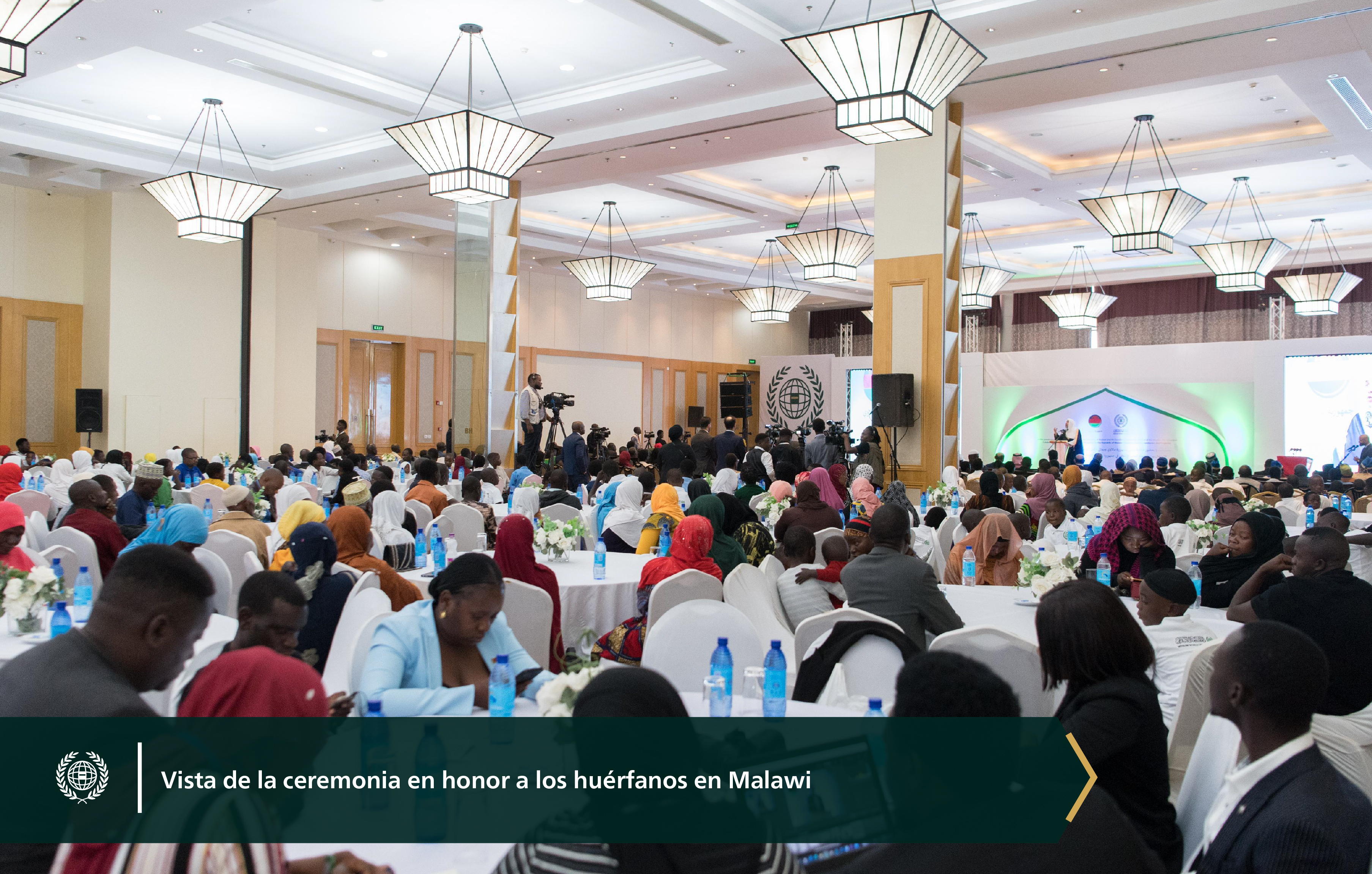 En homenaje a los 6000 huérfanos atendidos por la Liga, la Liga del Mundo Islámico celebró sus programas para huérfanos en la República de Malawi