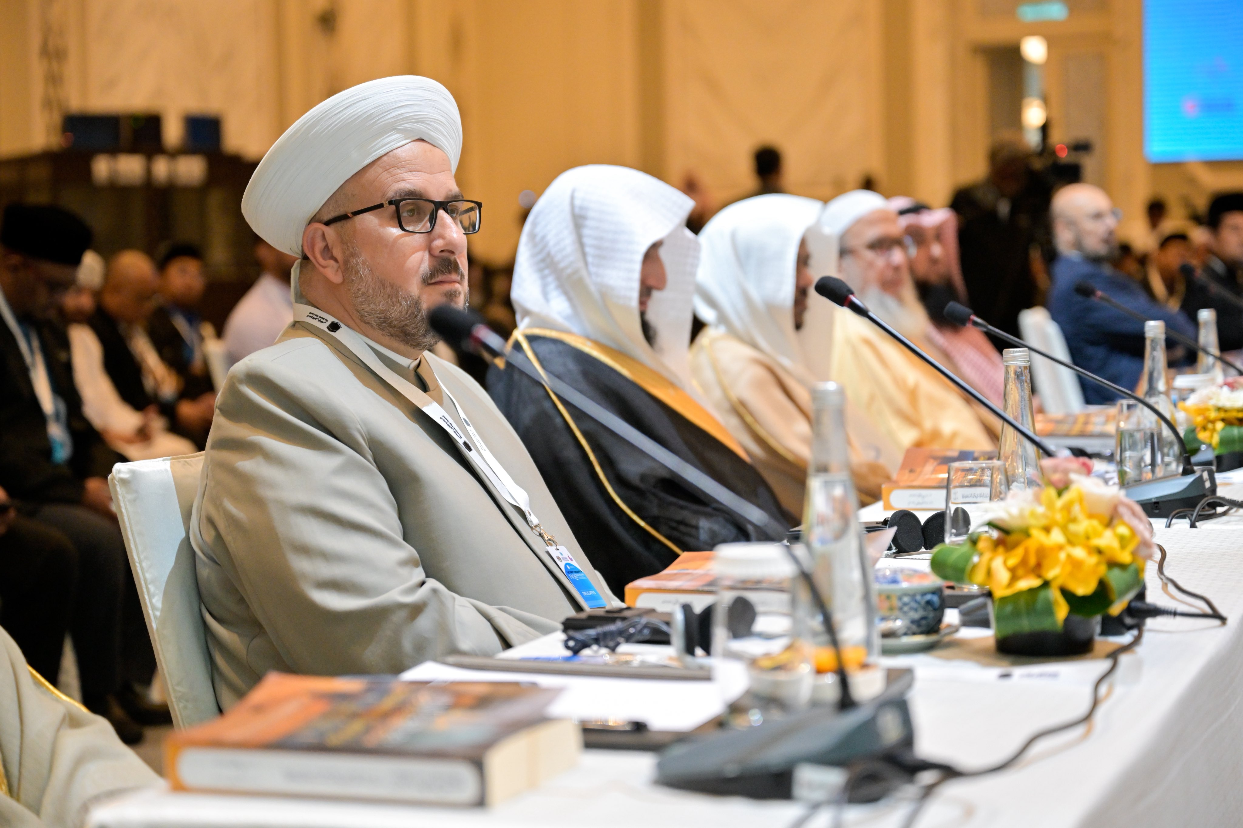 "Di antara program efektif dari Forum Pertama Ulama Fikih umat, yang diselenggarakan oleh Akademi Fikih Islam di ibu kota Malaysia, Kuala Lumpur"