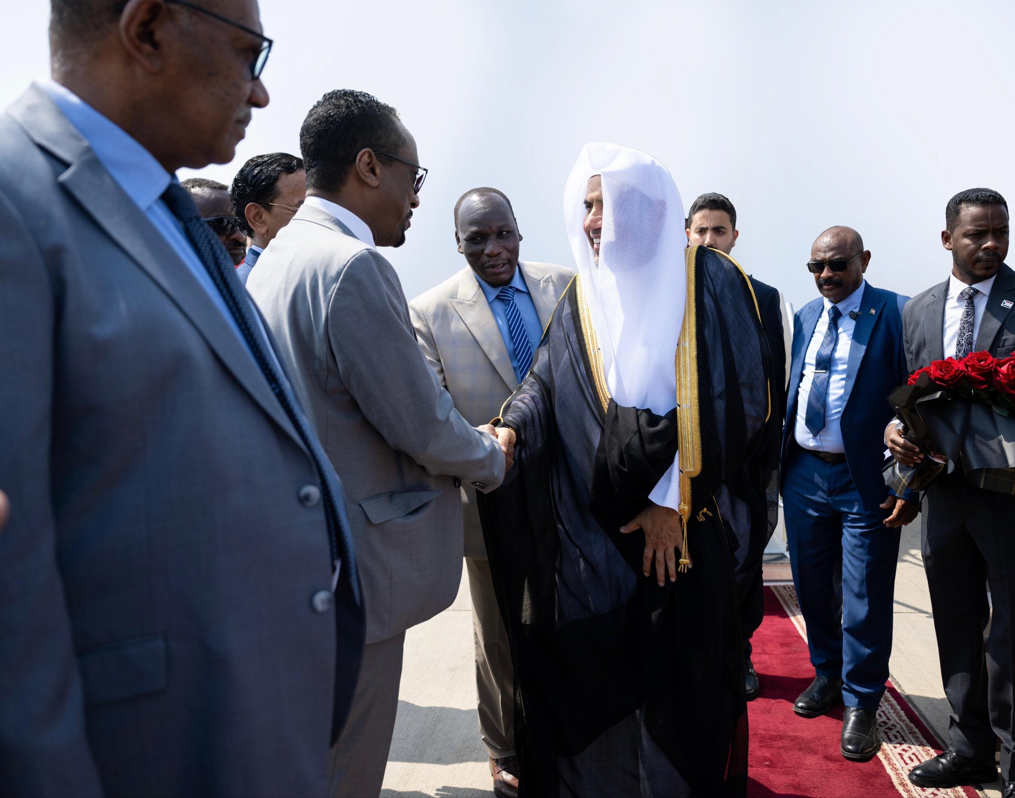 Le Secrétaire général de la Ligue islamique mondiale, Président de l’Organisation des savants musulmans, cheikh Mohammed Alissa , est arrivé en République du Soudan.
