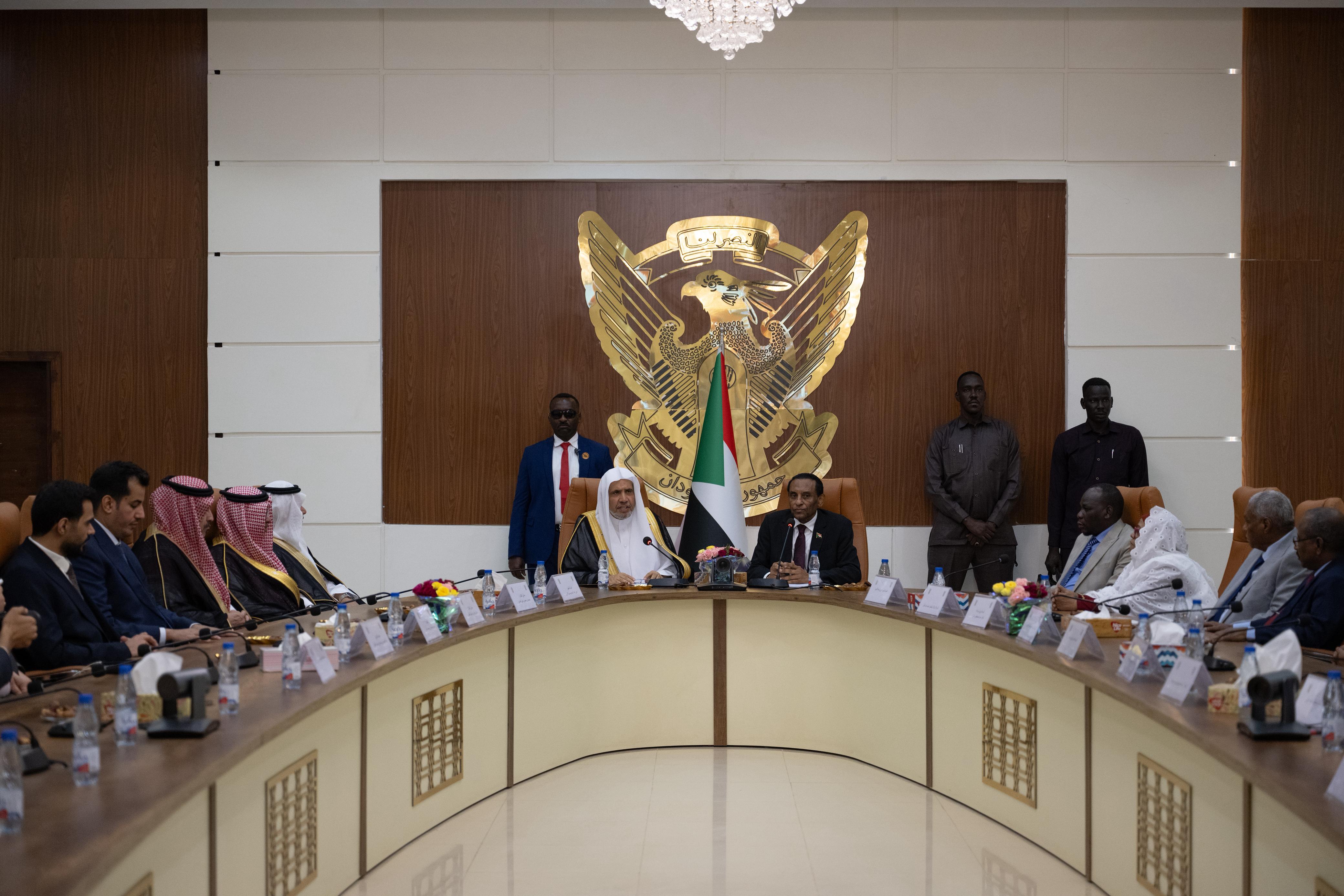 Sudanese Prime Minister Receives the Secretary-General of the MWL
