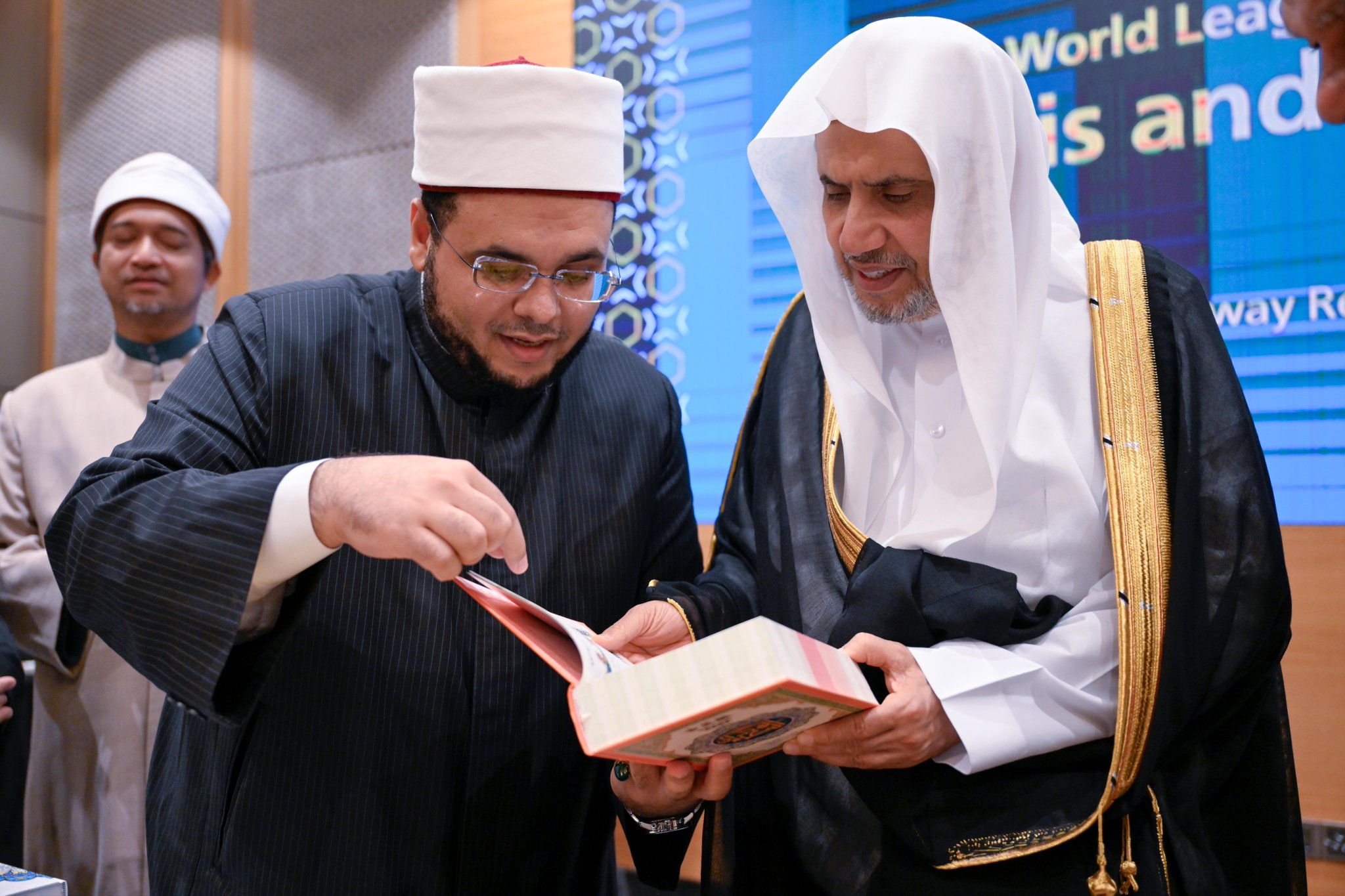 Sekretaris Jenderal Liga Muslim Dunia Bertemu dengan Para Ulama Senior Malaysia dari Seluruh Negara Bagian