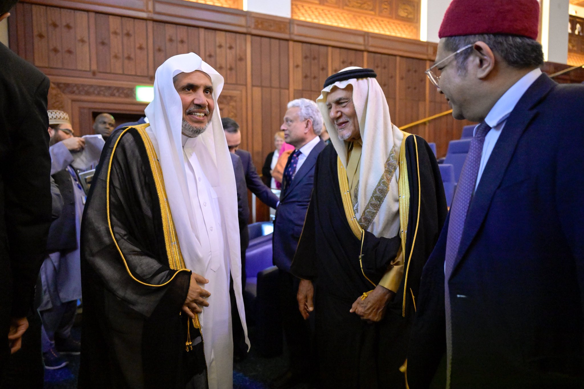 ‏صورٌ من افتتاح اجتماع فريق الخُبراء رفيع المستوى، بمركز “أكسفورد للدراسات الإسلامية”: