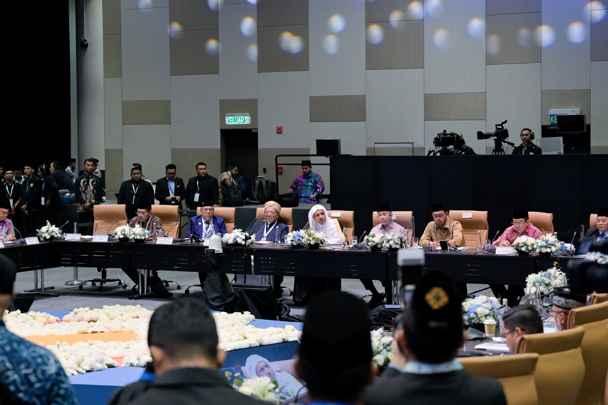 Photos from the inauguration of the Fourth Forum of the Council of ASEAN Scholars by H.E. Sheikh Dr. Mohammed Al-Issa , Secretary-General of the Muslim World League and Chairman of the Organization of Muslim Scholars