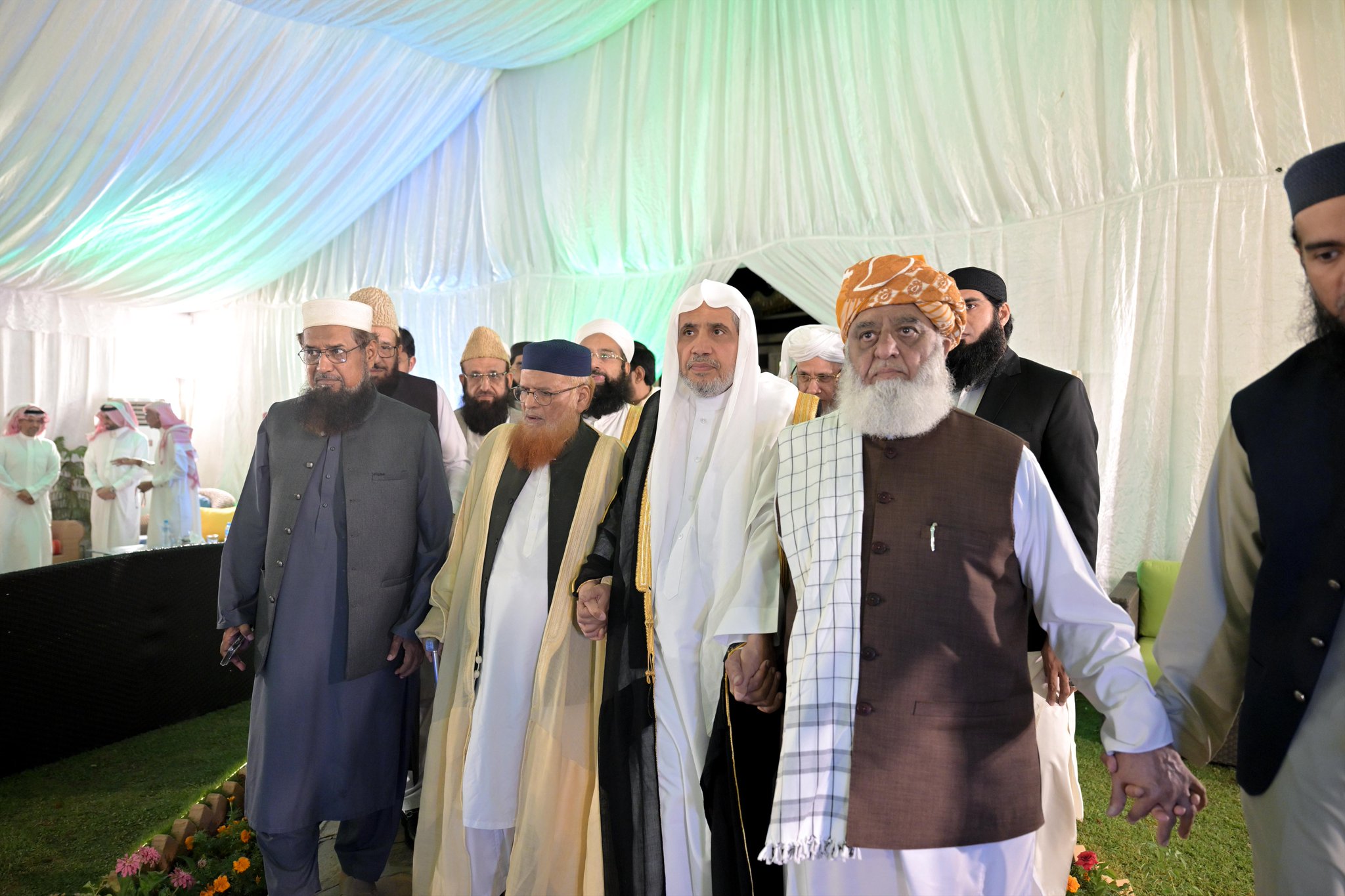 El Secretario General, el Sheij Dr. Mohammed Al-Issa inauguró el 3.º Foro de los Ulemas de Pakistán, en presencia de las más altas autoridades religiosas de la República Islámica de Pakistán