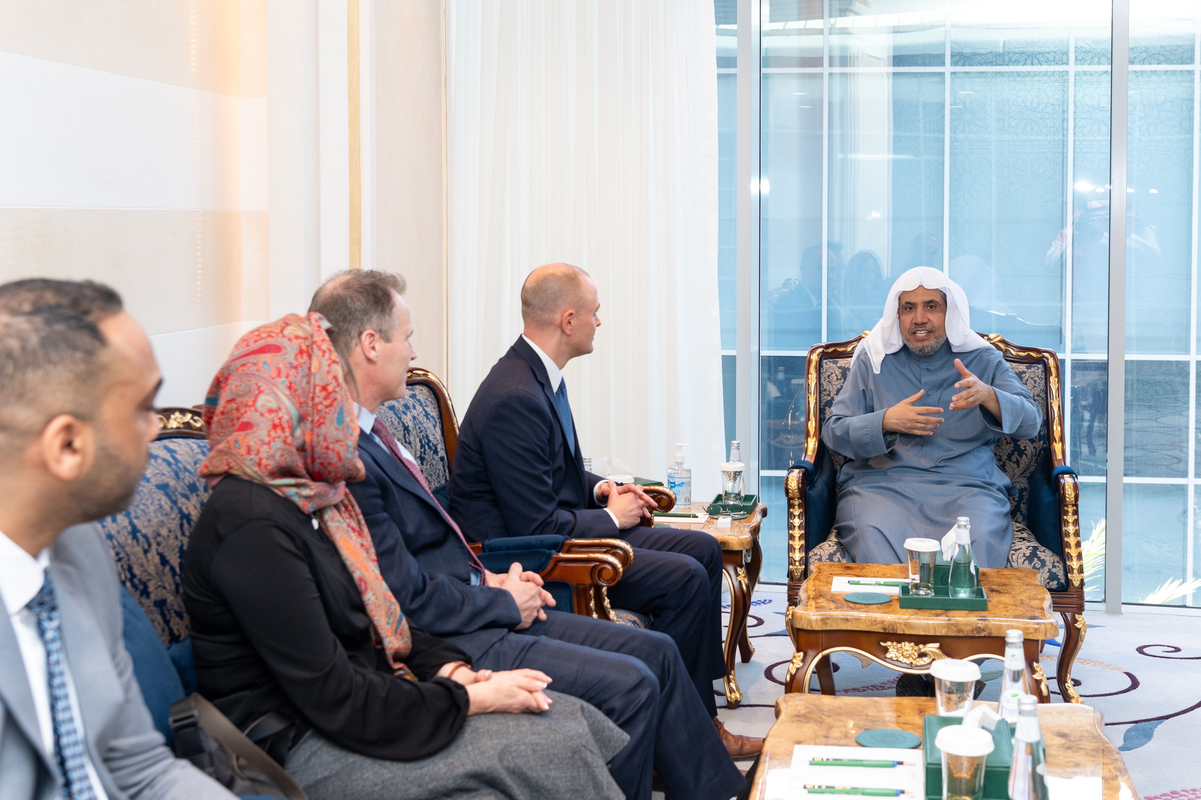 At the Muslim World League branch office in Riyadh, His Excellency Sheikh Dr. Mohammed Alissa, Secretary-General of the MWL and Chairman of the Organization of Muslim Scholars, met with His Excellency Mr. Miles Hansen