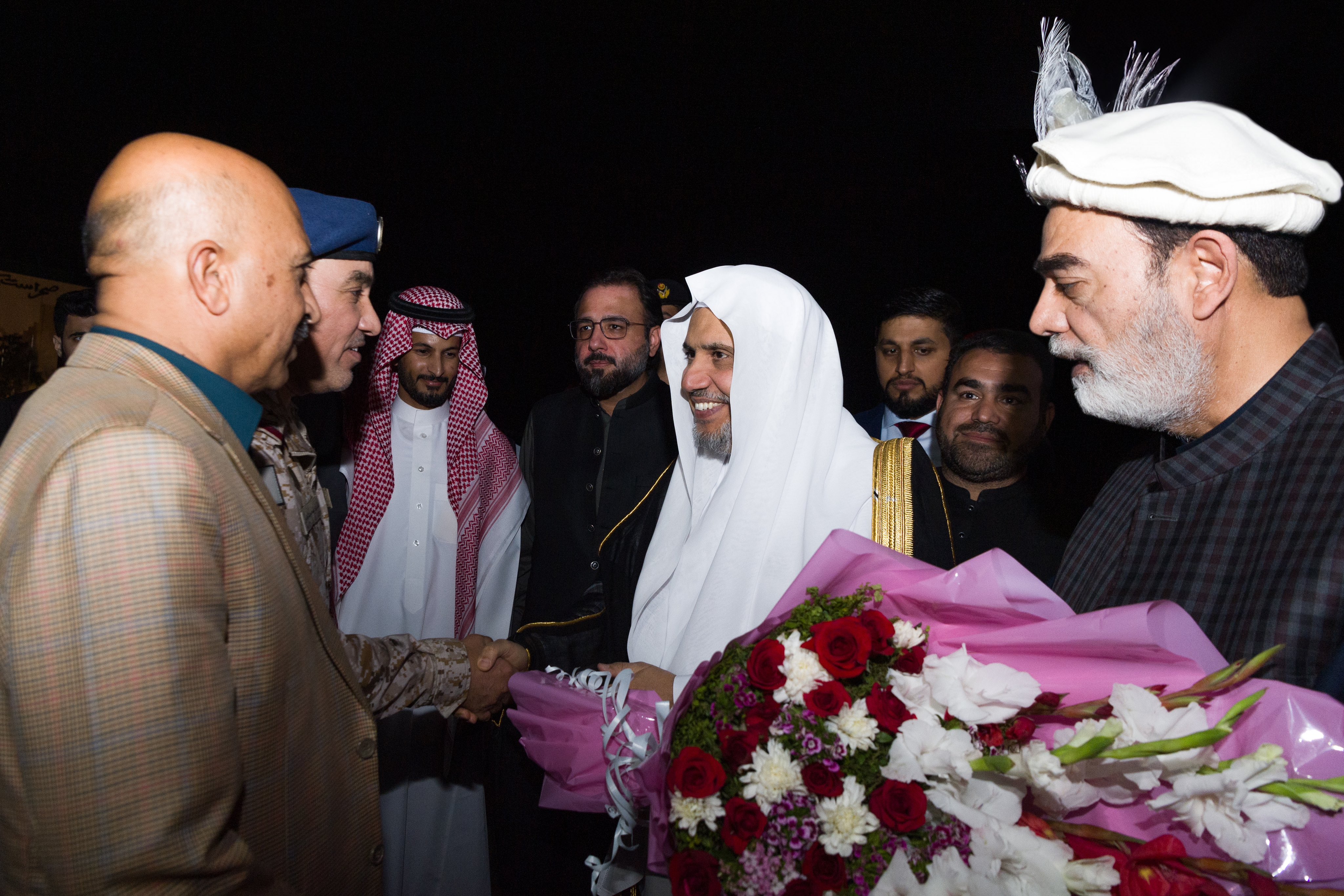 وزیر اعظم پاکستان کے باضابطہ دعوت پر، شاہ فیصل مسجد اسلام آباد میں عید الفطر کے اجتماع سے خطاب کرنے کے لئے سیکرٹری جنرل رابطہ اور چیئرمین مسلم علماء کونسل عزت مآب شیخ ڈاکٹر محمد العیسی کی اسلام آباد آمد