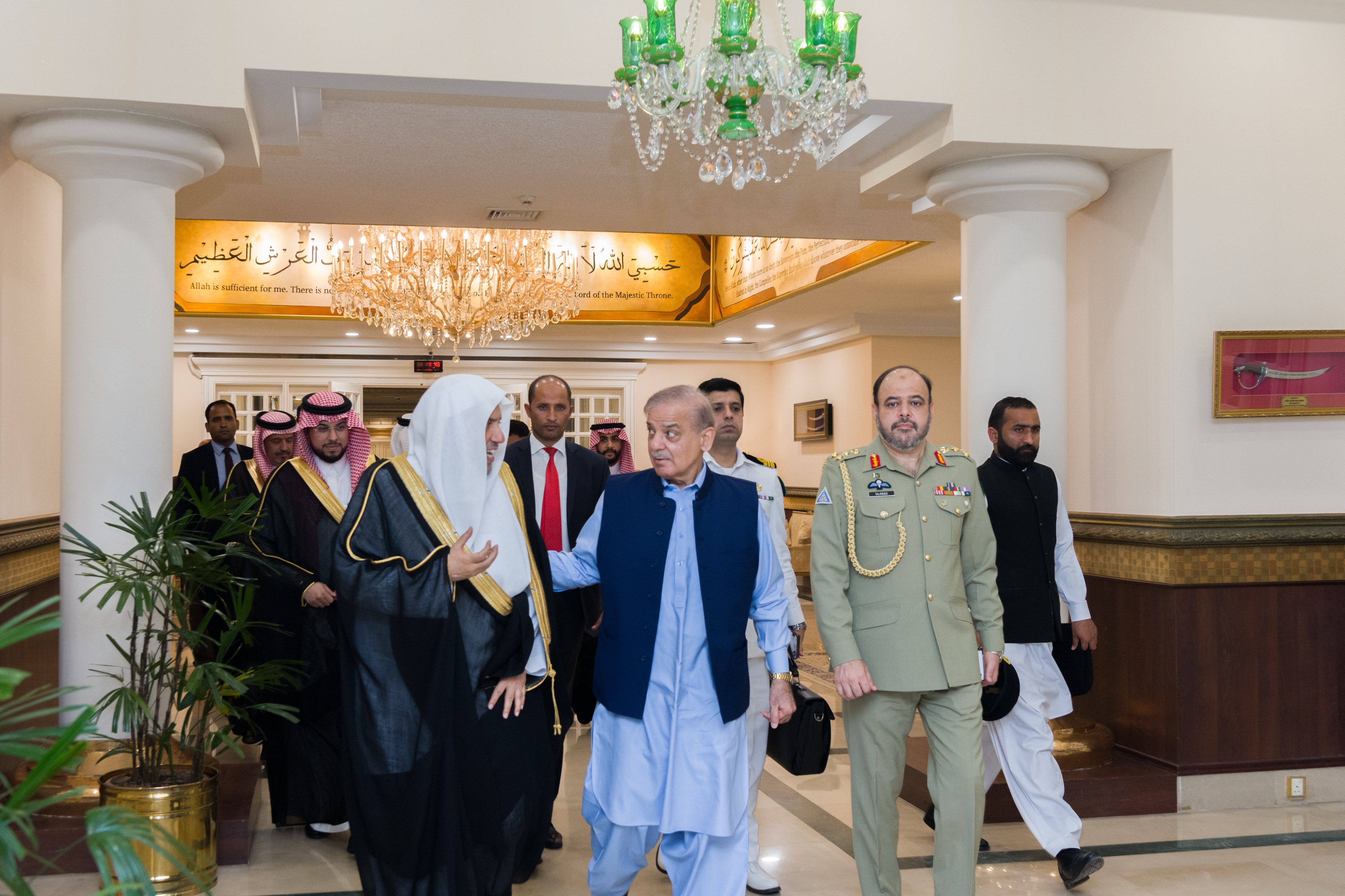 His Excellency Mr. Shehbaz Sharif, Prime Minister of the Islamic Republic of Pakistan, met with His Excellency Sheikh Dr. Mohammed Alissa