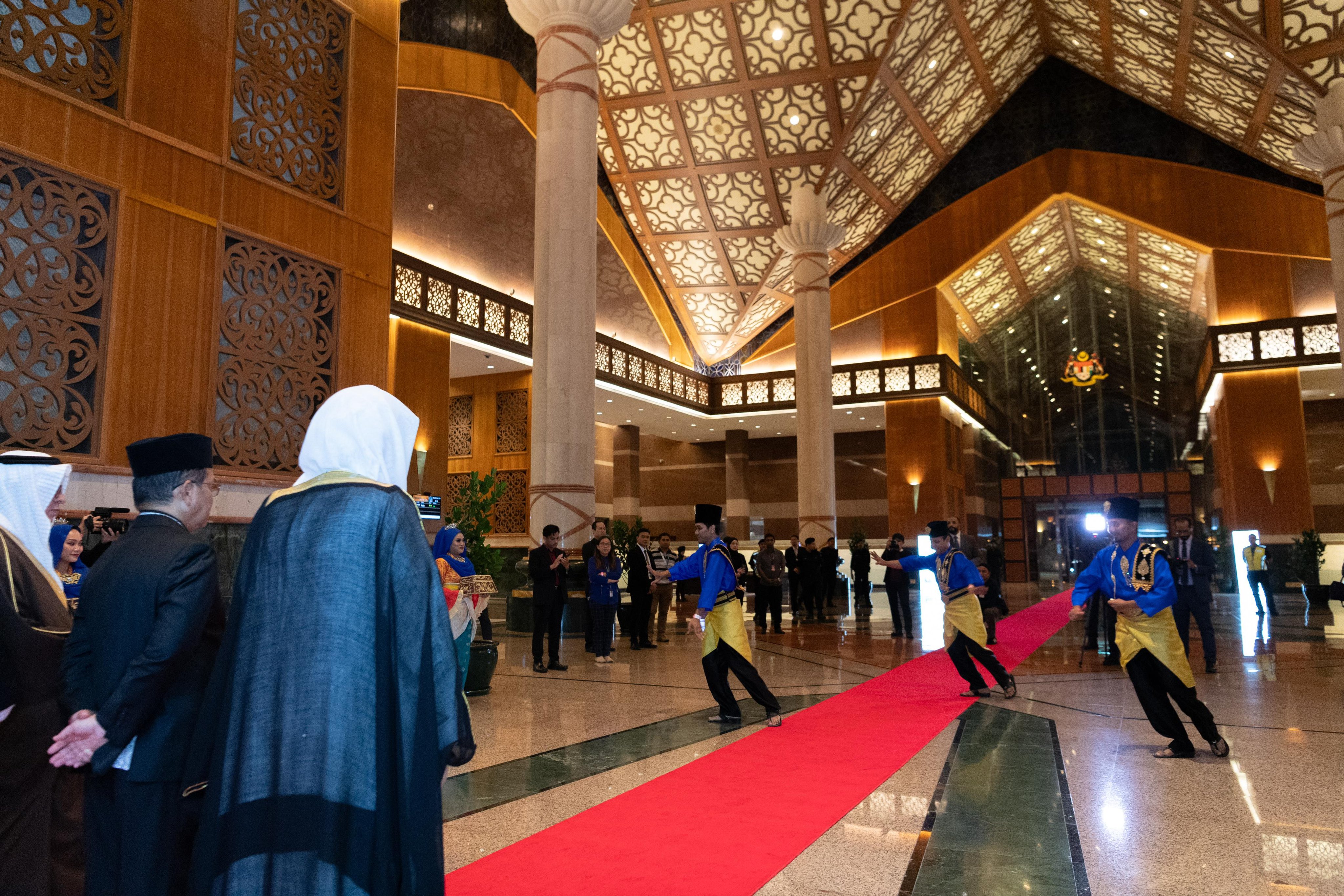 Le Premier Ministre malaisien participe à l'inauguration du Conseil des savants de l’ASEAN et à l'ouverture de la « Conférence internationale des responsables  religieux »