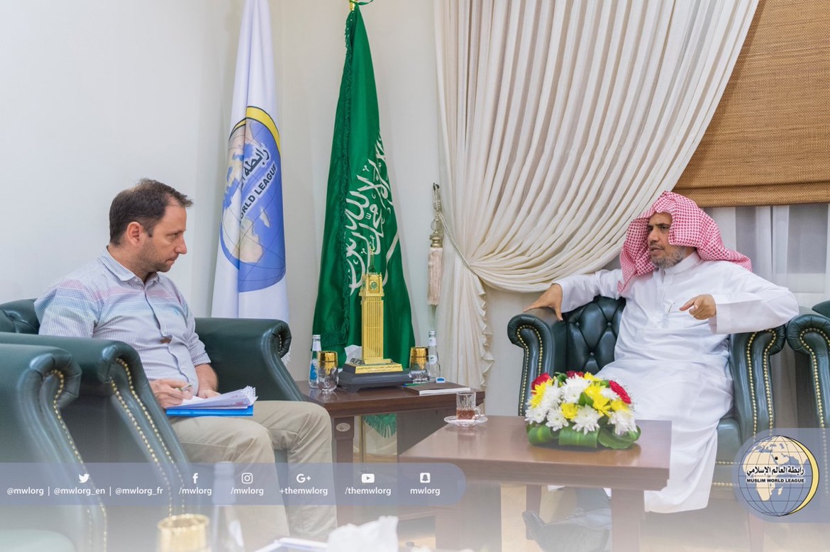 A journalist from Le Monde French daily newspaper in a broad talk with His Excellency the Secretary General.