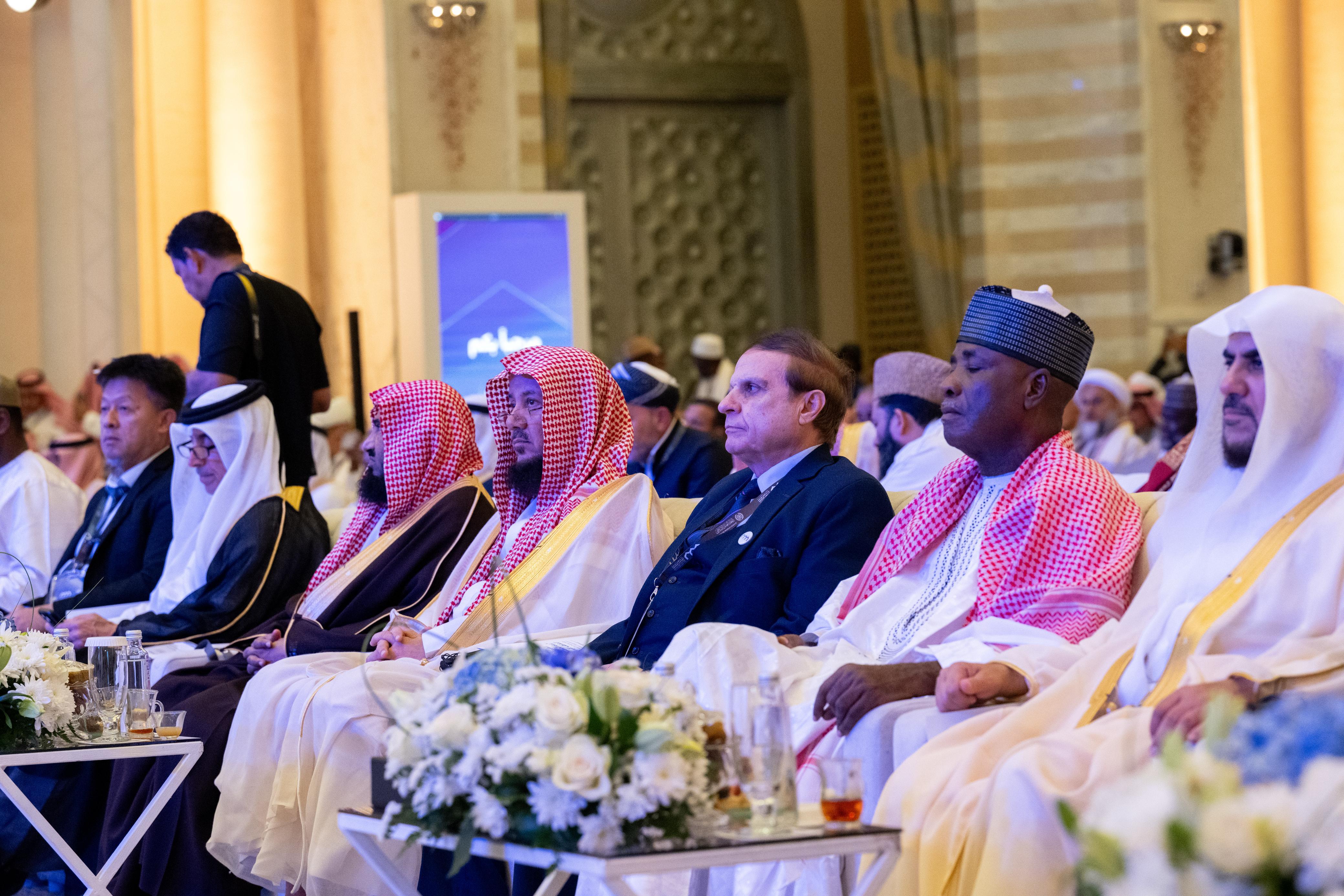 برعاية خادم الحرمين.. مفتو الأمة الإسلامية وعلماؤها من جميع المذاهب يجتمعون بمكة المكرمة لتنسيق المواقف وتعزيز الوحدة الإسلامية