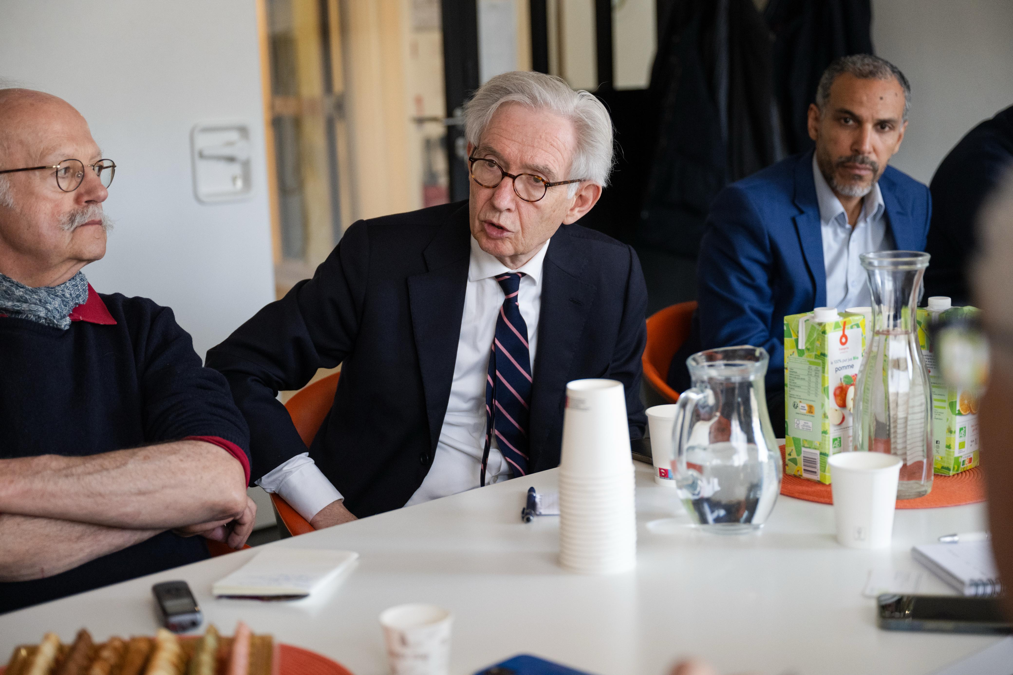 En réponse à une invitation officielle de l’un des principaux centres de réflexion et d’études de la capitale française, Paris :