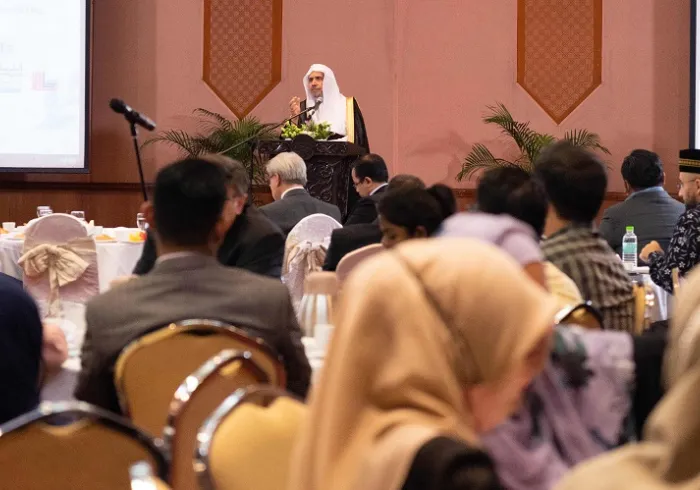 Dr. Al-Issa Explains True Islam in Malaysia