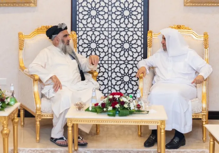 Pakistan Minister meets with H.E. Dr. Mohammad Al-Issa 