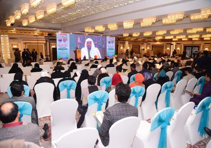 با حضور جناب رئیس جمهور پاکستان، رئیس سازمان سانت ادیگو و تعدادی از بزرگان دین: جناب دبیر کل و رئیس انجمن علمای مسلمانان، جناب شیخ د.محمد العيسى، سخنران اصلی "از طریق ارتباط تصویری" در جلسه افتتاحیه کنفرانس بین المللی ادیان در اسلام آباد بود.