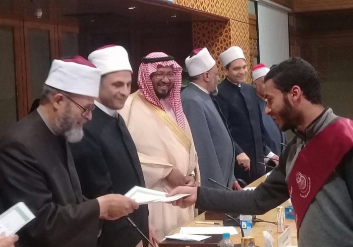 MWL organizes in Egypt via its affiliate Intl. Org. for Holy Qur'an &Immaculate Sunnah a 1000 participant Qur'anic Competition,for selecting 38 male&females Hafiz for final round. Closing Ceremony was attended by Awqaf Ministry's Under Secry,