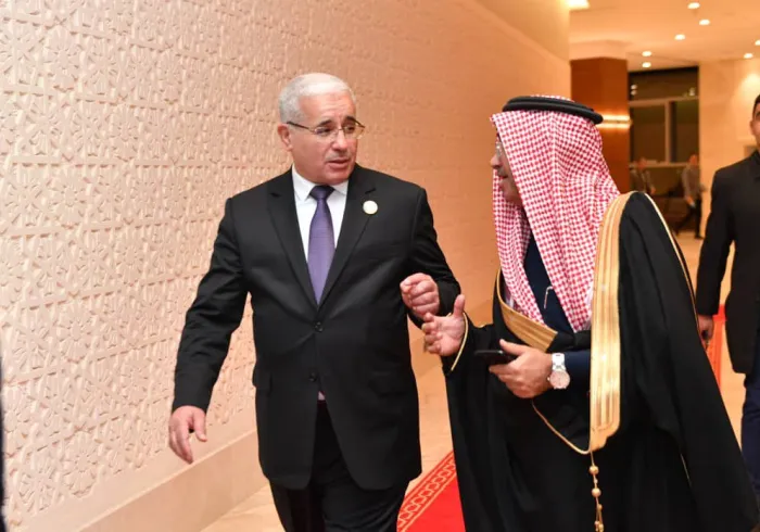 جناب معاون روابط و ارتباطات بین الملل جناب آقای دکتر محمد المجدویی به نمایندگی از اتحادیه در افتتاحیه هفدهمین نشست کنفرانس شوراهای کشورهای عضو سازمان همکاری اسلامی در الجزایر تحت اشراف جناب عالی رئیس جمهور الجزایر