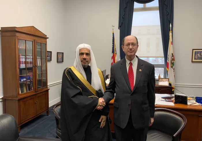 سيكرٹرى جنرل ڈاکٹر محمد العيسى نے ڈيموكريٹ ركن امريكى كانگريس براڈ شيرمان سے ملاقات كى