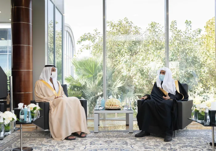 معالي الأمين العام الشيخ د. محمد العيسى‬⁩ يستقبل ظهر اليوم معالي الشيخ شخبوط آل نهيان سفير دولة الإمارات‬⁩ العربية المتحدة بالمملكة العربية السعودية