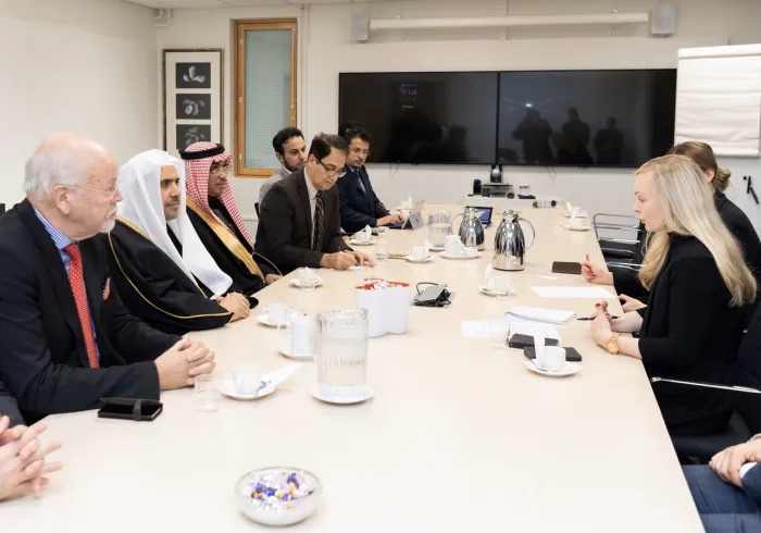 في العاصمة ⁧‫هلسنكي‬⁩ ؛ وزيرة الداخلية الفنلندية تلتقي معالي الشيخ د.⁧‫محمد العيسى