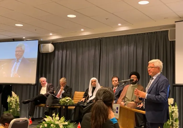   former Norwegian PM Bondevik KM emphasized the core values that unite humanity & are present in all religions