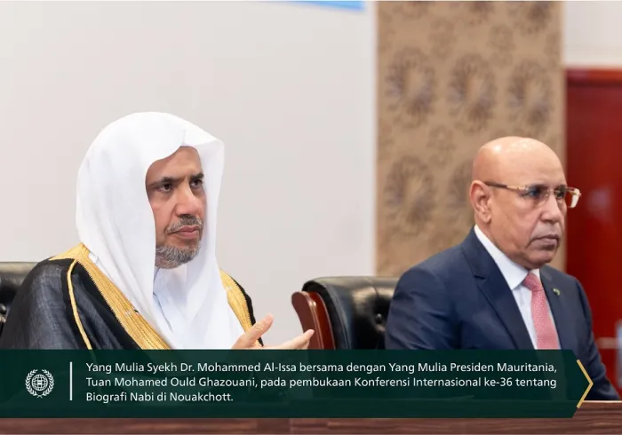 Yang Mulia Presiden Mauritania, Tuan Mohamed Ould Ghazouani, didampingi oleh Yang Mulia Sekretaris Jenderal LMD, Ketua Asosiasi Ulama Muslim, Syekh Dr.Mohammed Al-issa