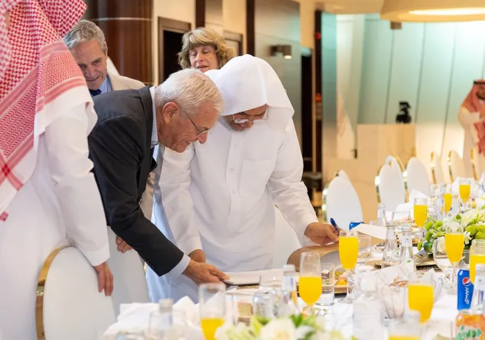Mohammad Alissa a reçu  à Riyad Mr Satloff  président de l’institut Washington avec des membres afin de traiter de coopération 