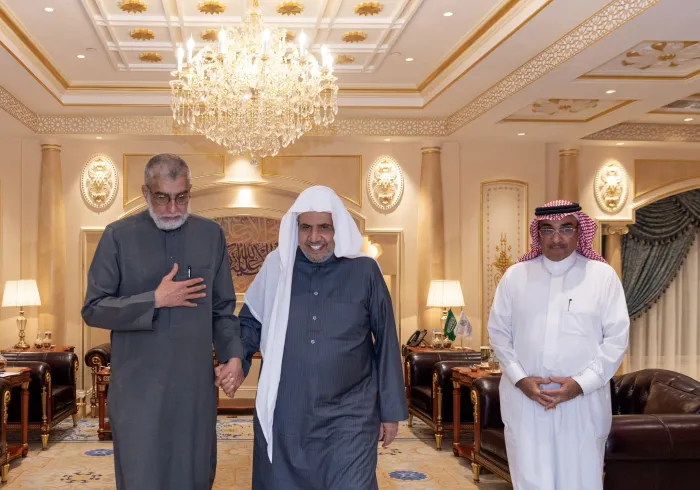 سیکرٹری جنرل ڈاکٹر محمد العیسی نے مکہ مکرمہ دفتر میں مسلم کونسل آف برطانیہ کے سینئر ایڈوائزر سر اقبال سکرانی سے ملاقات کی۔