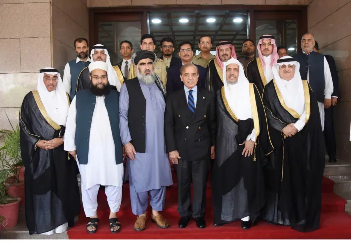 Pakistan’s Prime Minister Lauds MWL’s role in Highlighting the True Face of Islam