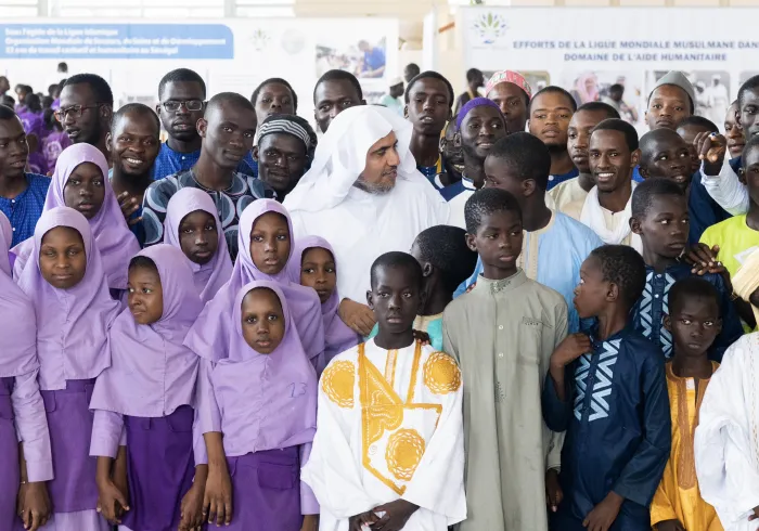 رابطہ عالم اسلامی مسلمان نوجوانوں میں بیداری کے فروغ کے لئے کوشاں ہے تاکہ وہ اپنےقومی معاشرے اور انسانی دنیا میں مؤثر کردار ادا کرے 