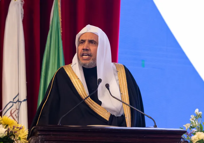 جامعة القاهرة تنظِّم محاضرة تذكارية للشيخ العيسى حول "مستجدات الفكر بين الشرق والغرب"