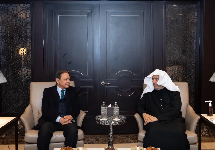 Yang Mulia Sekretaris Jenderal LMD, Syekh Dr.  Mohammed Al-issa  bertemu dengan Yang Mulia Ketua Dewan Tertinggi Regulasi Media di Republik Arab Mesir, Tuan Karam Gabr