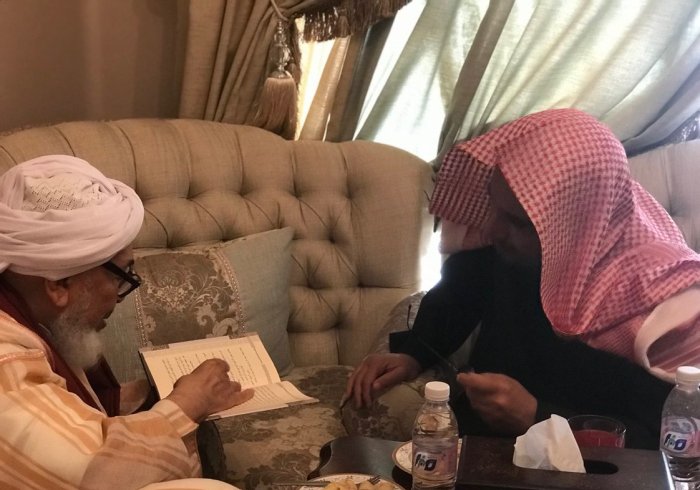 In accordance with the MWL's openness to the world, His Excellency the Secretary General Dr. Mohammad Alissa met with Sheikh Abdullah bin Bayyah