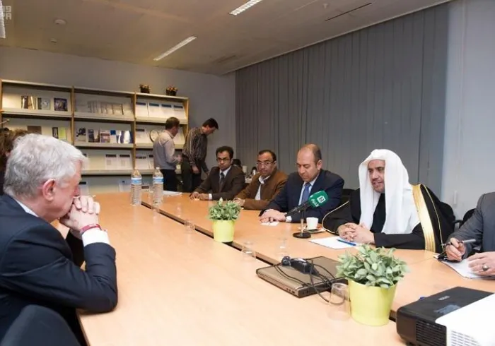 الأوروبيون يرفضون إدعاءات انتشار الإسلام بالقوة.. ويؤيدون جهود رابطة العالم الإسلامي في نشر سماحة الإسلام