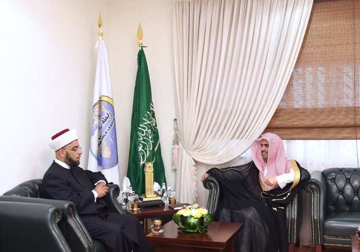 His Excellency the S.G. received in his Riyadh Office this afternoon His Eminence Sheikh Naji Allouche a scholar from Lebanon