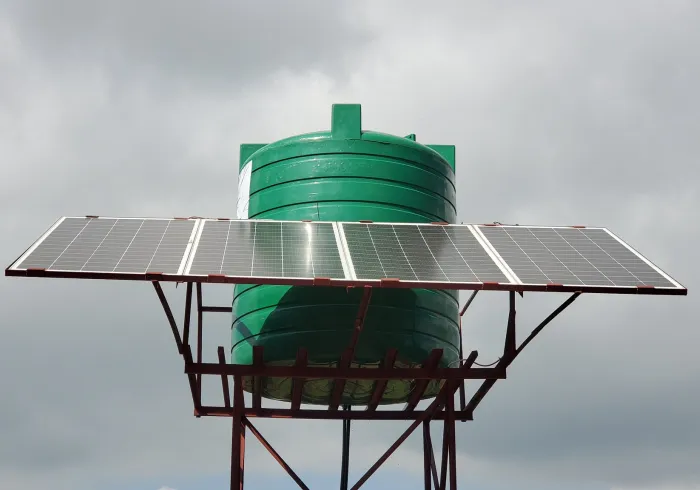 ماحول دوست اور ہزاروں مستفیدین کے لئے باعثِ رحمت: رابطہ عالم اسلامی نے جمہوریہ ملاوی کے علاقے چکواوا میں شمسی توانائی سے چلنے والے ایک جدید واٹر پروجیکٹ کا افتتاح کیا ہے