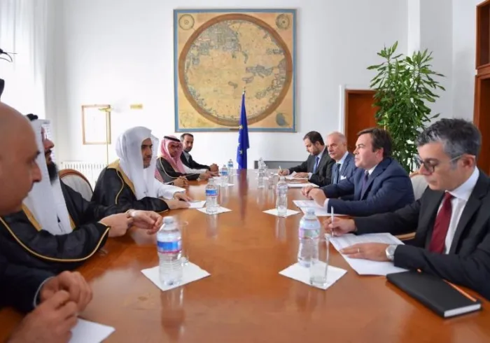 ‏بعد لقائه وزير الداخلية الإيطالي معالي الأمين العام يلتقي نائب وزير الخارجية الإيطالي ويبحث معه عدداً من الموضوعات ذات الاهتمام المشترك