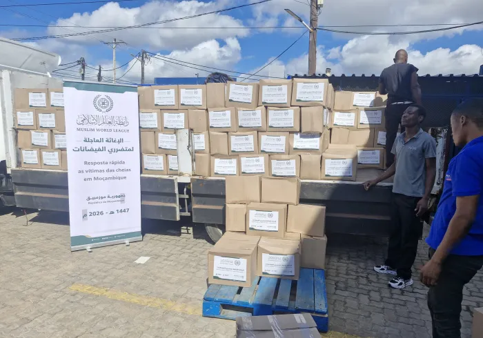 En réponse à la demande du gouvernement et sous sa supervision directe: La Ligue islamique mondiale a mis en œuvre un programme d’aide d’urgence afin de soutenir les sinistrés et d’atténuer les conséquences des inondations et des crues en Mozambique