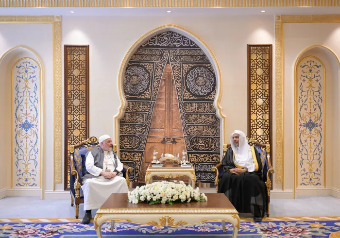 Le Secrétaire général, cheikh Mohammed Al-Issa a reçu le ministre des Legs pieux de la République arabe syrienne, le Dr Mohammad Abu Al-Khair Shukri