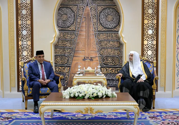 Le Secrétaire général de la Ligue islamique mondiale reçoit le Président du Conseil consultatif populaire  indonésien.