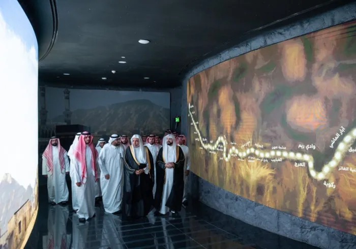 خدمةً للسيرة النبوية بمنهج علمي رصين، ووسائل تقنية متطورة، تُواصِل رابطة العالم الإسلامي مشروعاتها النوعية في خدمة السيرة النبوية، ومن أبرزها: "المتاحف الدولية للسيرة النبوية والحضارة الإسلامية"
